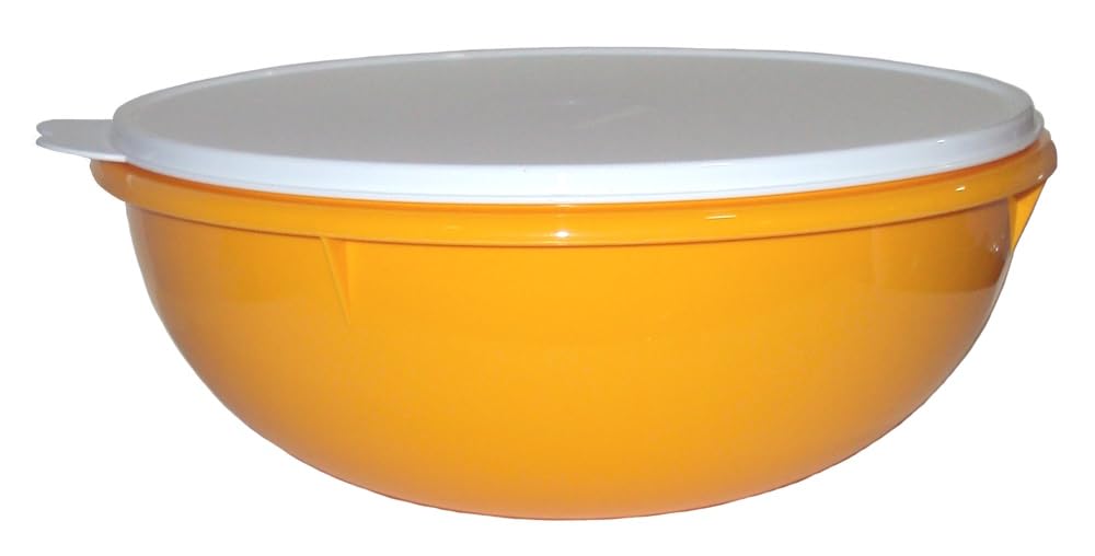 Tupperware Fix N Mix Bowl seal detail highlights airtight seal for fresher storage.