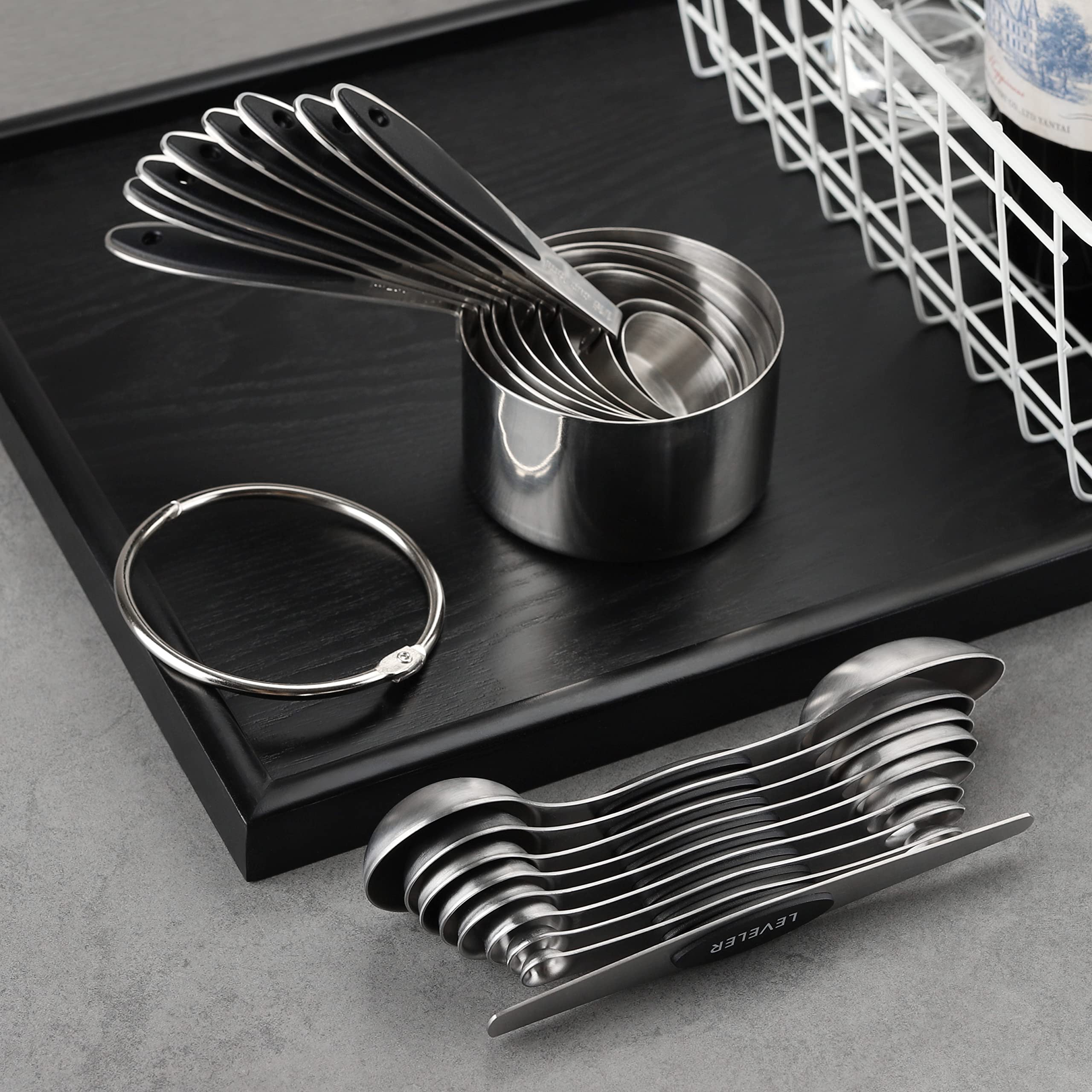 Turewin suitable for dry and liquid ingredients in cooking and baking.