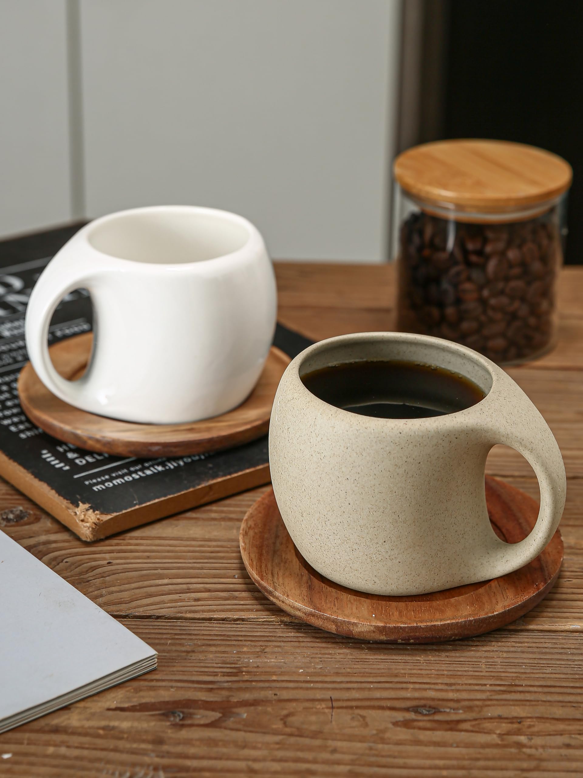 Tvvtuww matte glaze finish gives a contemporary coffee look.