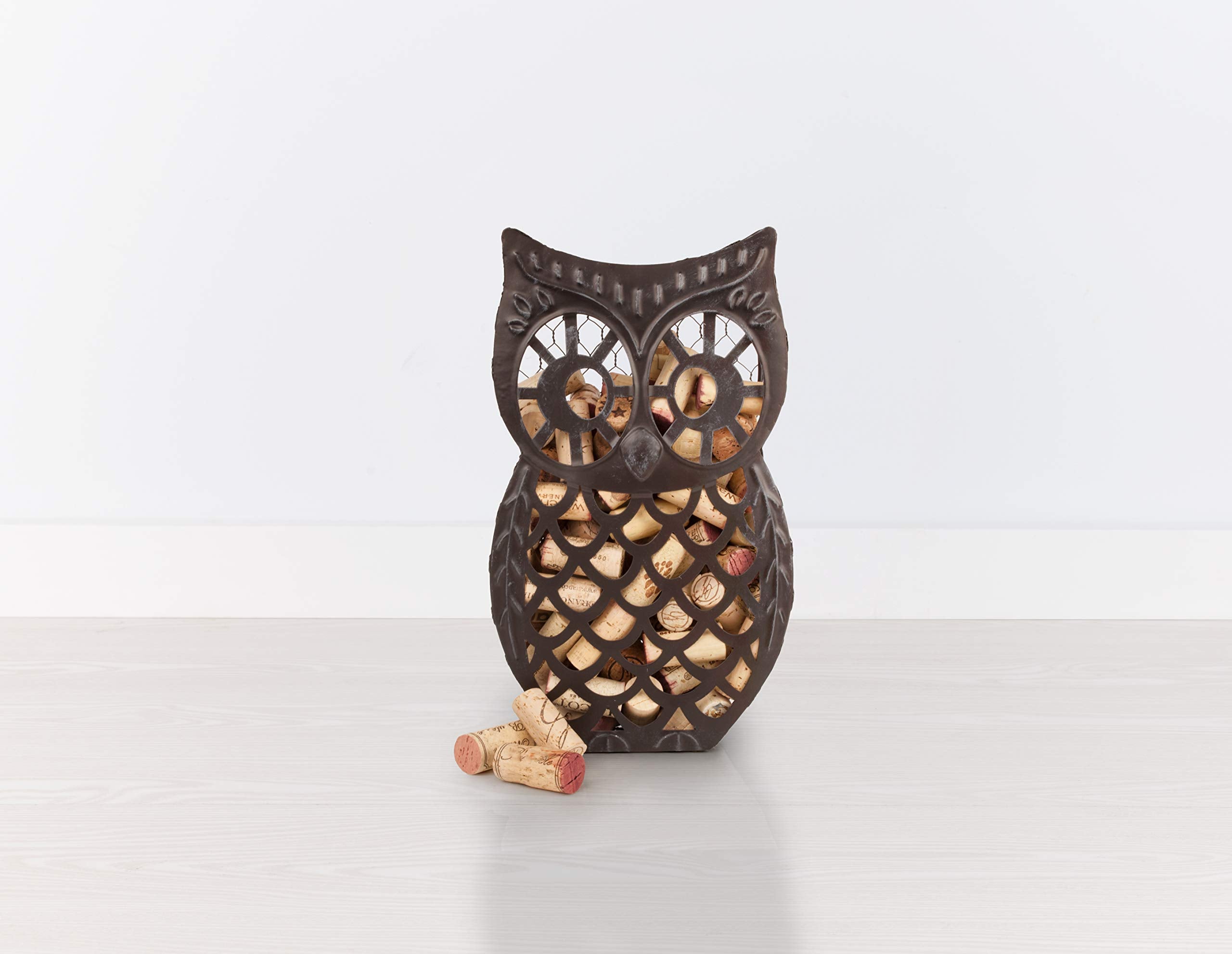 Twine Wise Owl on the counter adds wine-loving flair.