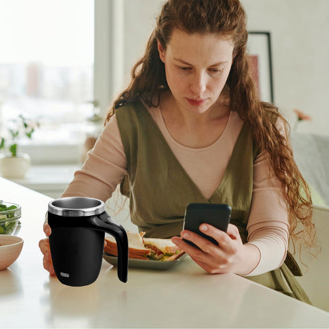 TXLOOK self-stirring mug durable plastic exterior with slip-free grip