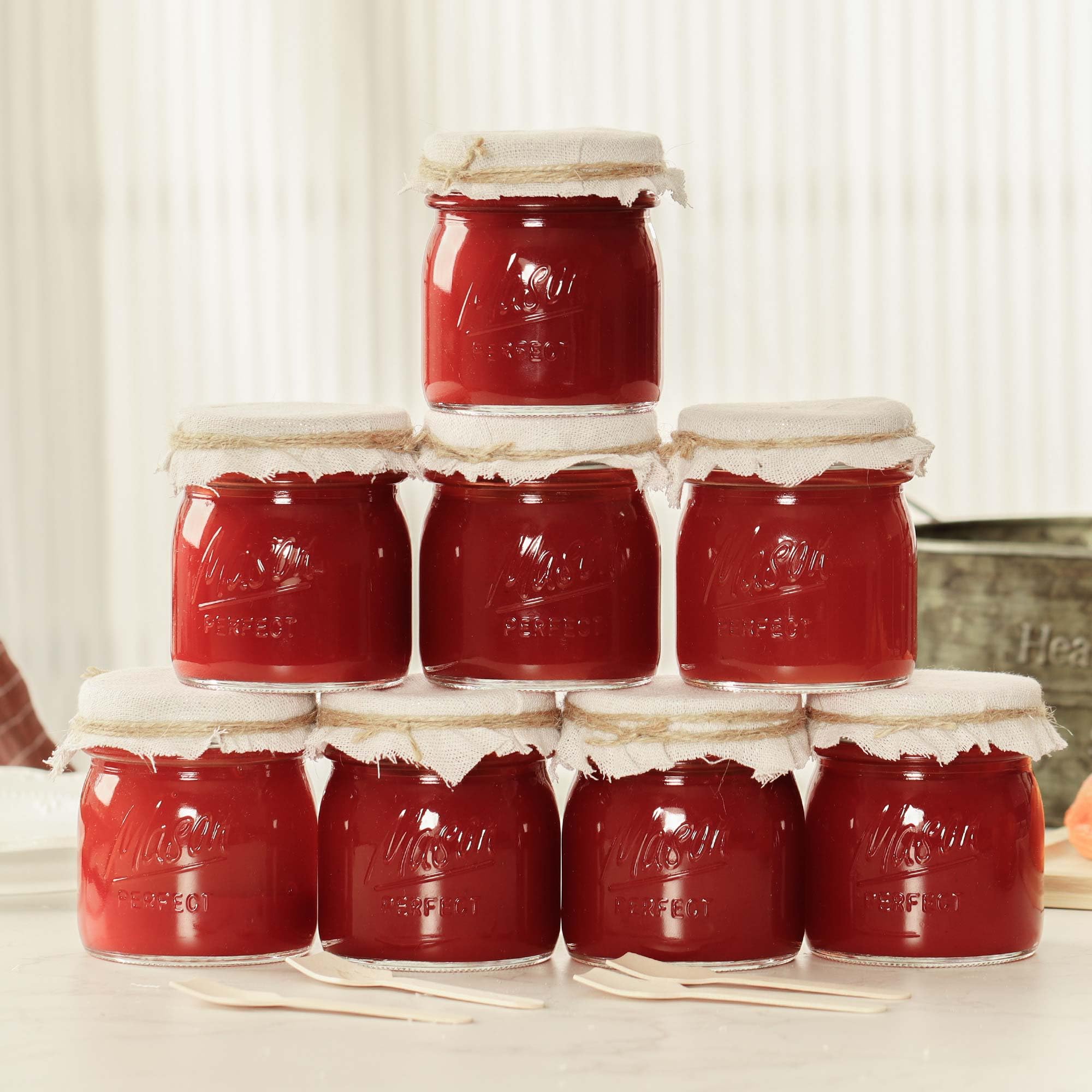 Tynatune 8oz easy-clean mason jar with rust-free lids.