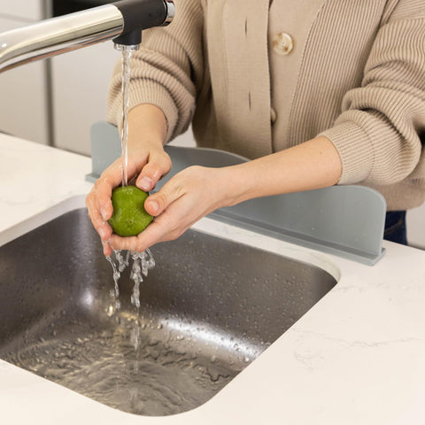 TYOARO silicone sink splash guard demonstrates dishwasher safe clean-up after use