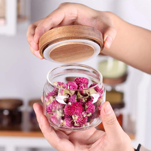 Tzerotone labels organize contents, making quick pantry checks easier.