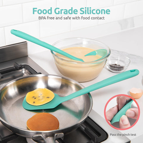 U-Taste mixing spoon blending sauce with soft silicone tip