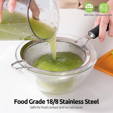 U-Taste riveted handle assembly ensures durable use during heavy strains.