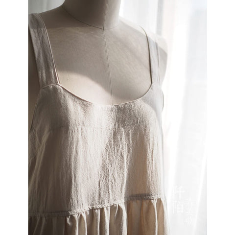 Uaussi cross-back strap length supports secure, flexible fit.