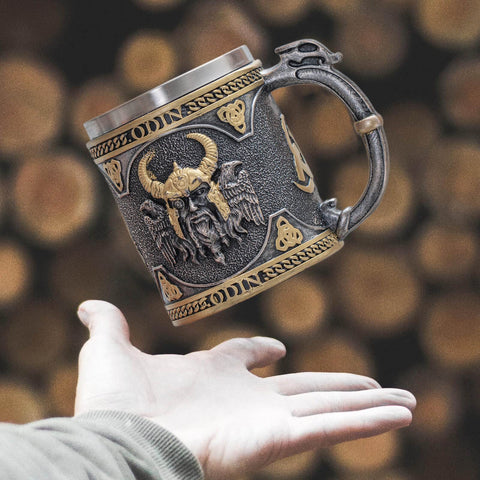UCOMINS Odin Viking mug dragon-handle side view for epic beer experiences.