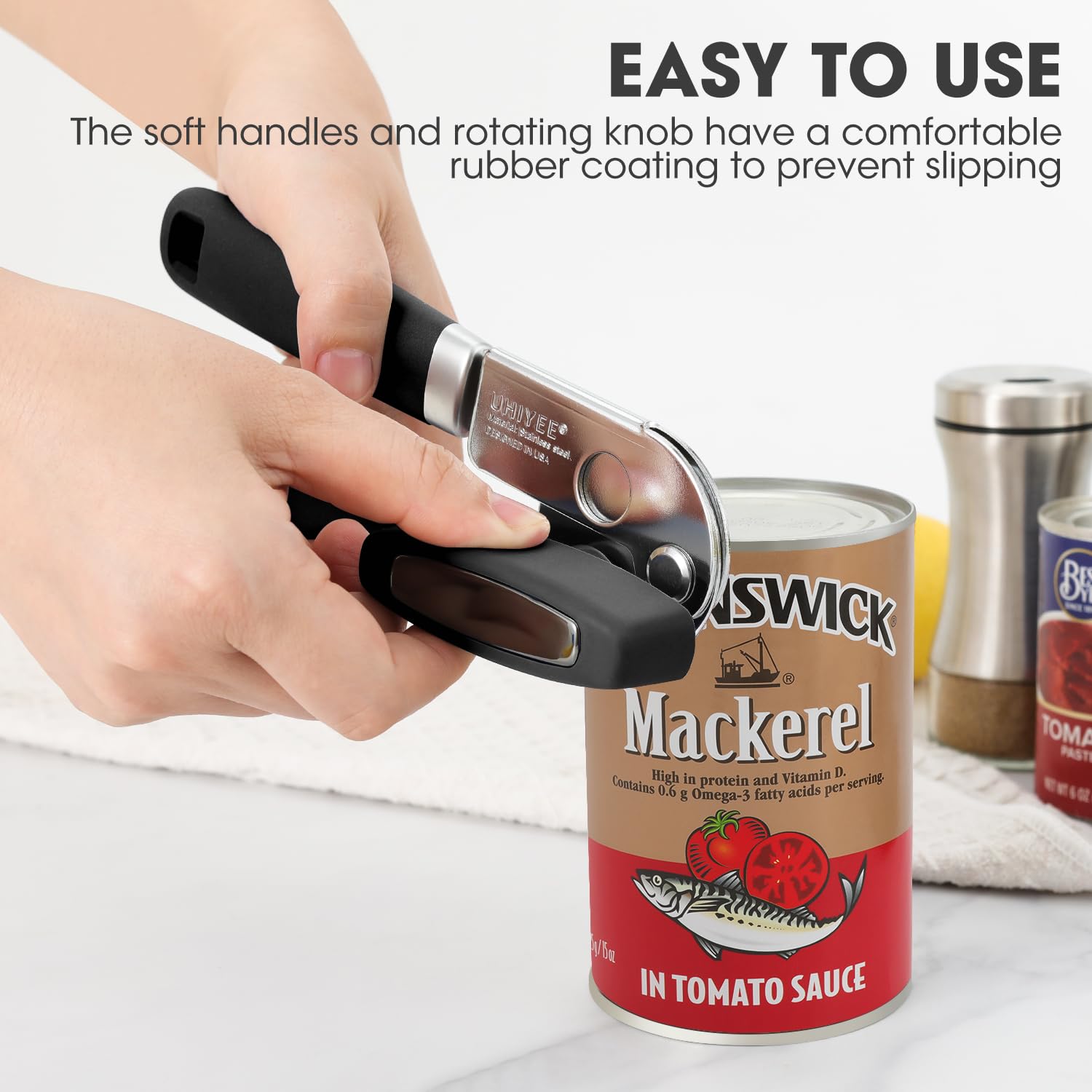 UHIYEE manual can opener with oversized turn knob eases operation.