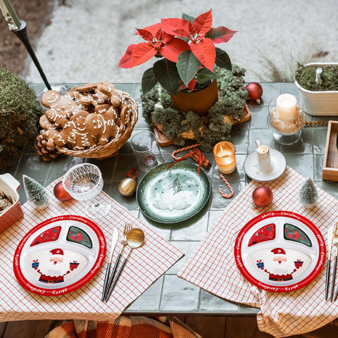 Uiifan gingerbread-men pattern plate offers playful, portioned meals.
