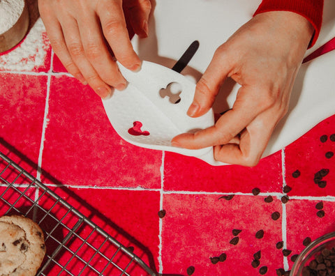 Ukonic Mickey Mouse oven mitt heat-resistant silicone suitable for grilling and baking