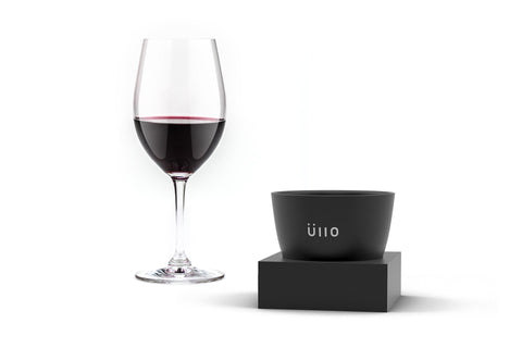 Ullo aerator on/off switch controls oxygen for wine.