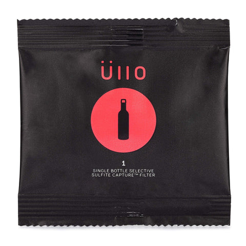 Üllo wine purifier setup with filter ready to filter 750ml bottle
