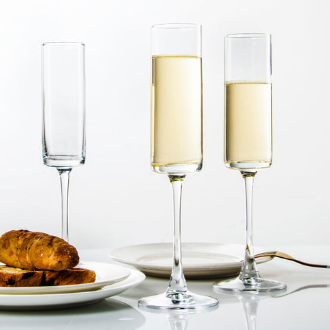 UMEIED Edge long-stem design enhances table aesthetics