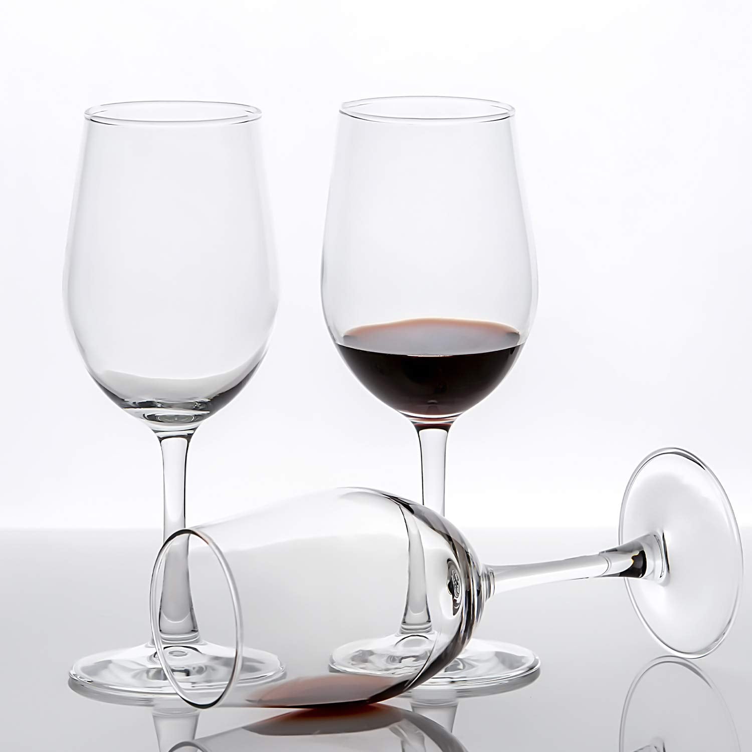 UMI UMIZILI elegant yet sturdy glassware for multi-glass service in lounges