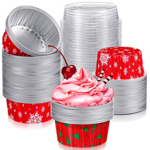 Umigy snowflake baking cups with lids ideal for festive cupcakes and neat presentation.