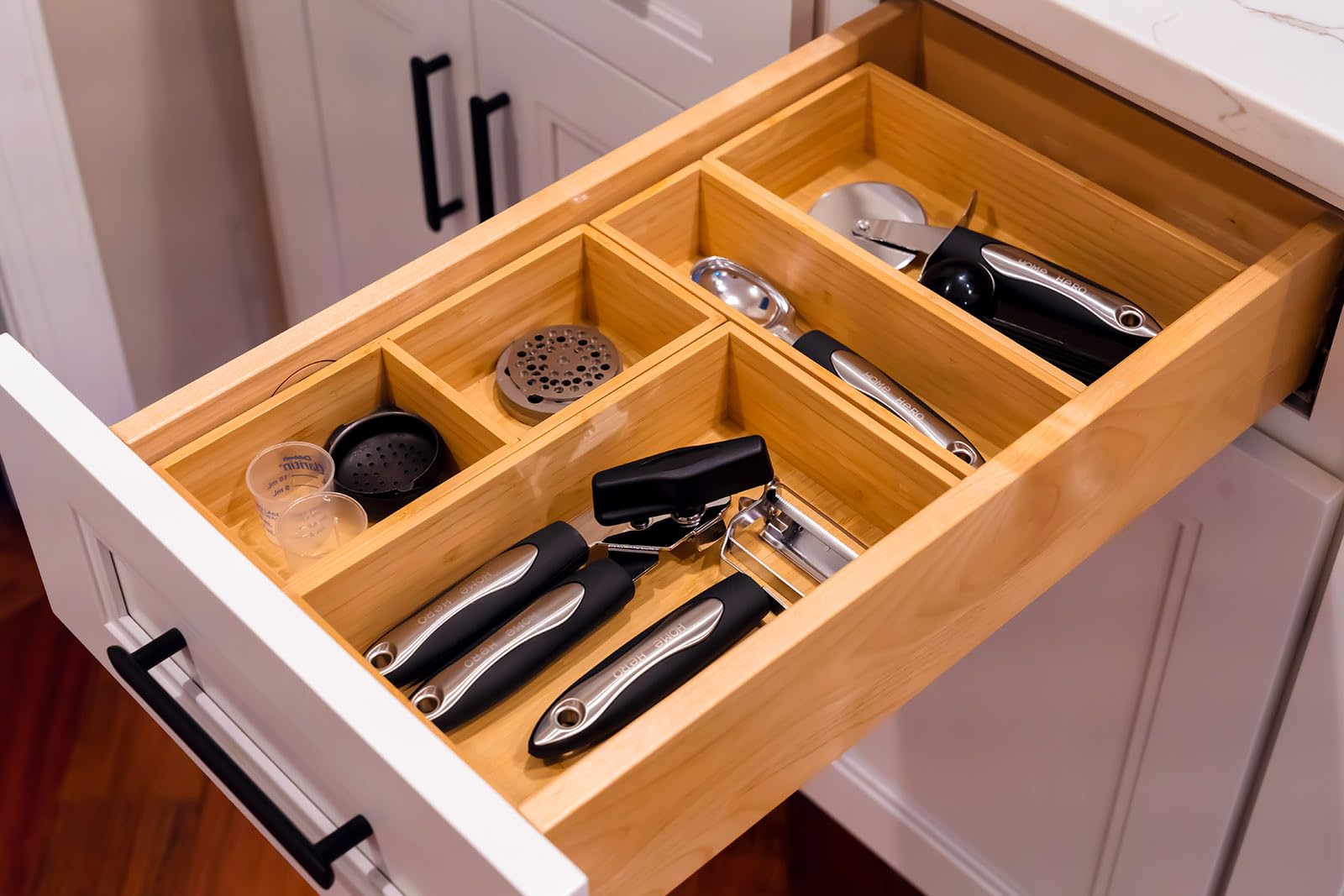 Umilife premium bamboo construction combines durability with eco-friendly styling