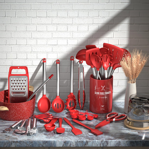 Umite Chef spatula with silicone head for safe nonstick use.