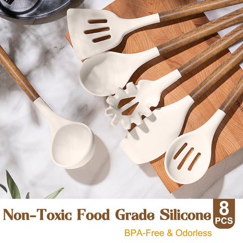 Umite Chef silicone spatula head close-up for nonstick protection.