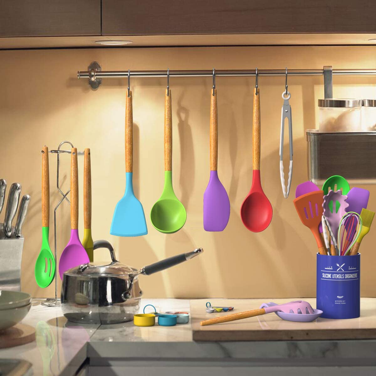Umite Chef utensil holder with hooks keeps counters organized