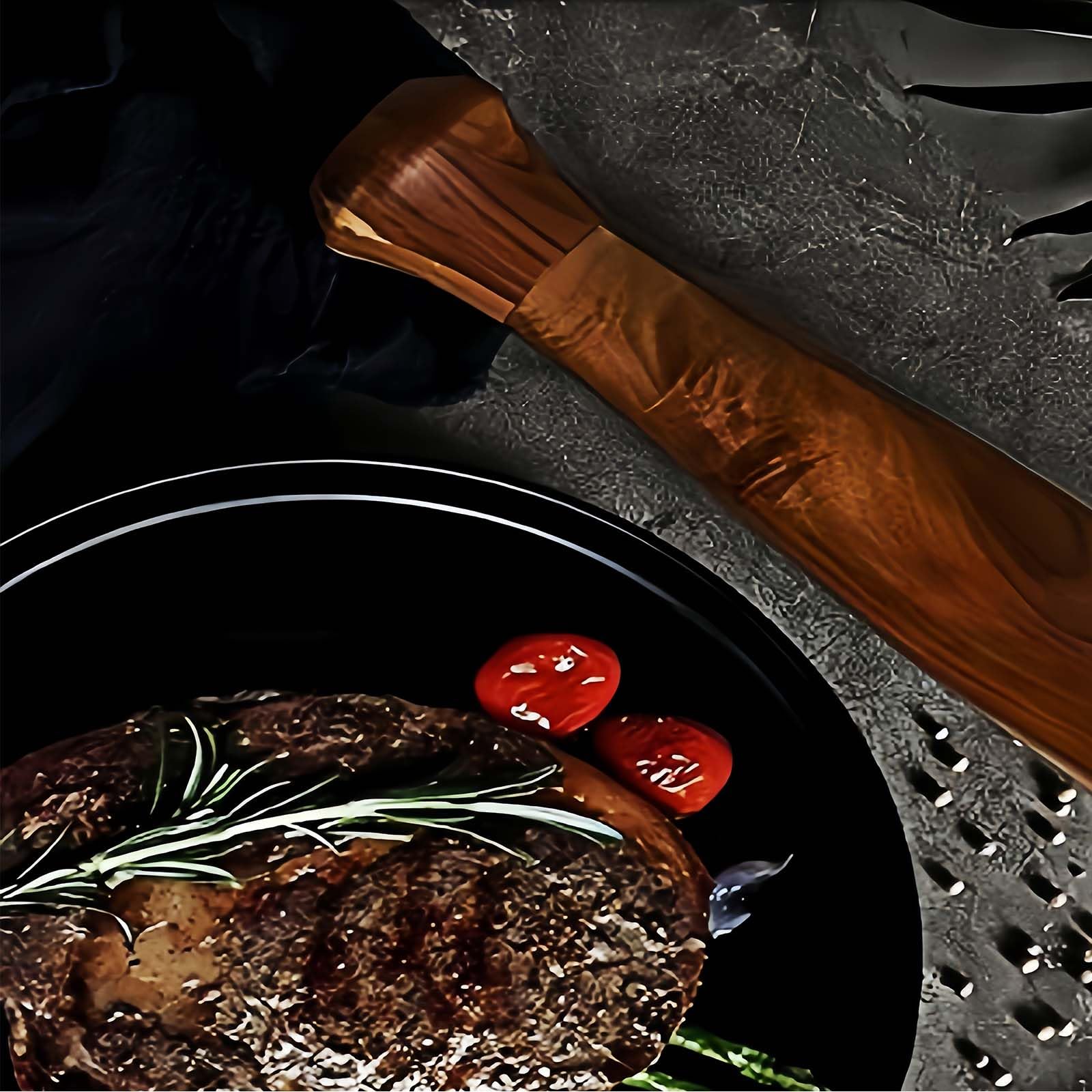UNIOVC gift-boxed pepper grinder suitable as a thoughtful housewarming or wedding gift.