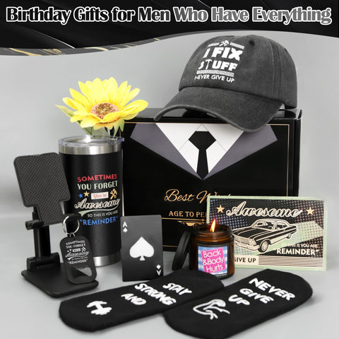 Unipinkart personalized gift box with raffia filling enhances unboxing.