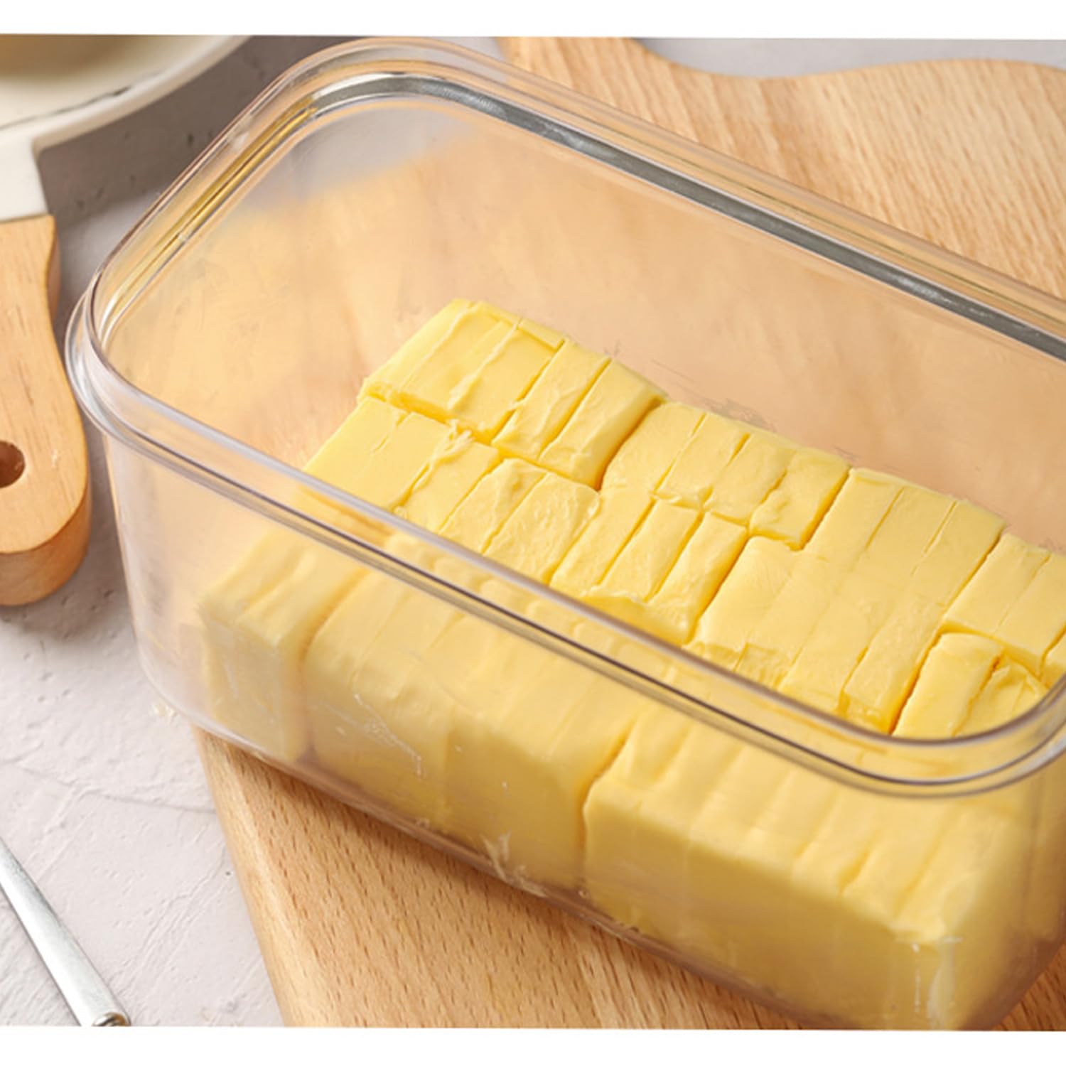 UNIVIVO butter dish lid sealed to keep freshness.