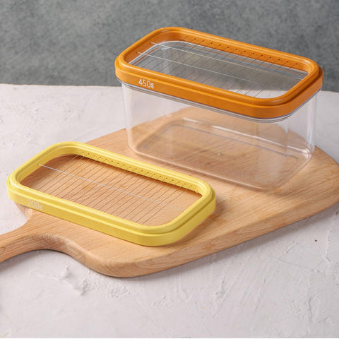 UNIVIVO picnic-ready butter dish protects butter from crumbs outdoors.