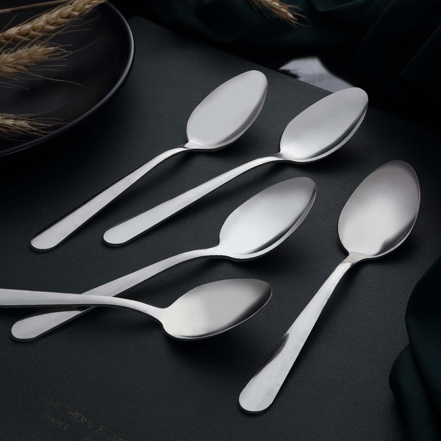 Unokit durable spoons suited for busy restaurant service