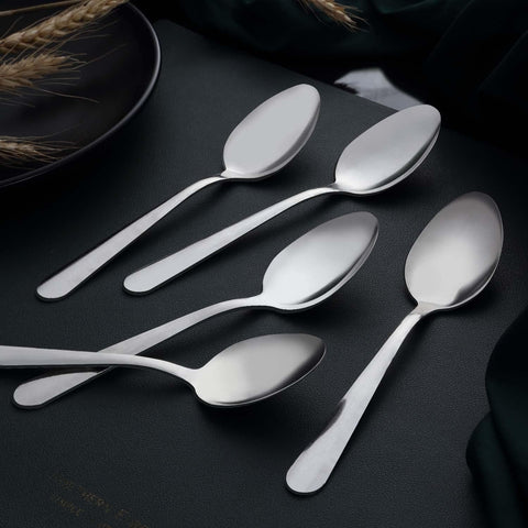 Unokit durable spoons suited for busy restaurant service