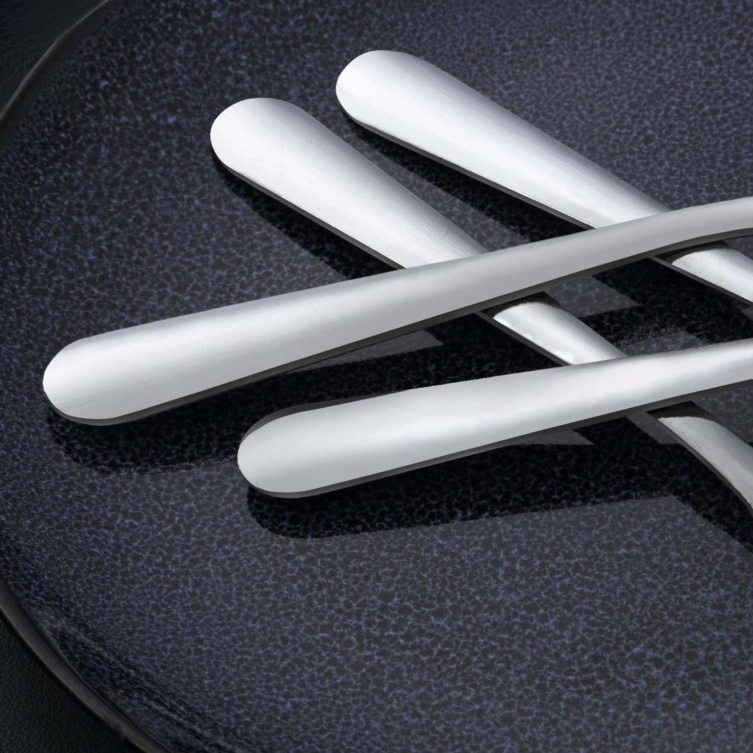 Unokit ergonomic dinner forks provide comfortable grip during long meals