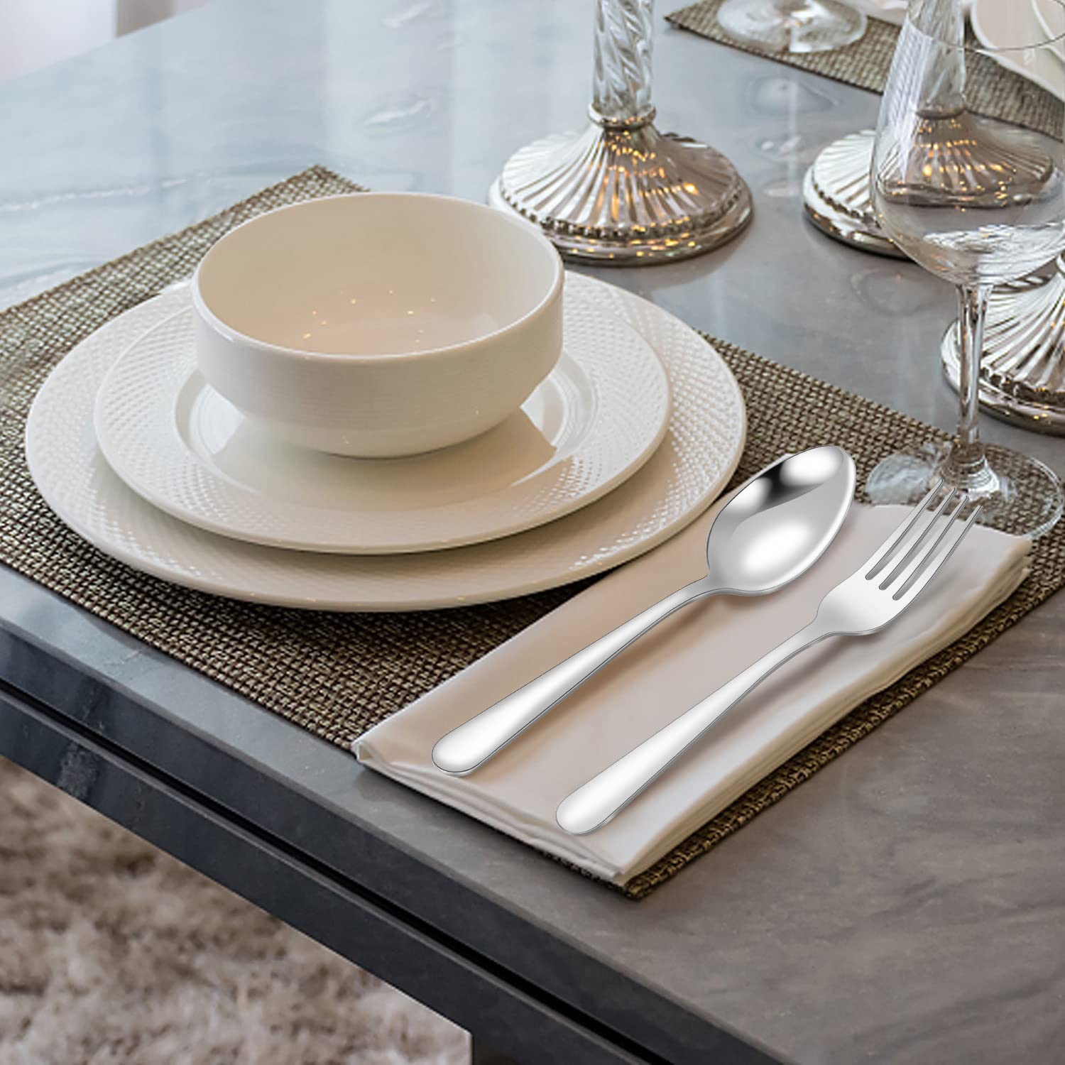 Unokit kitchen-dining scene with the set ready for daily family meals.