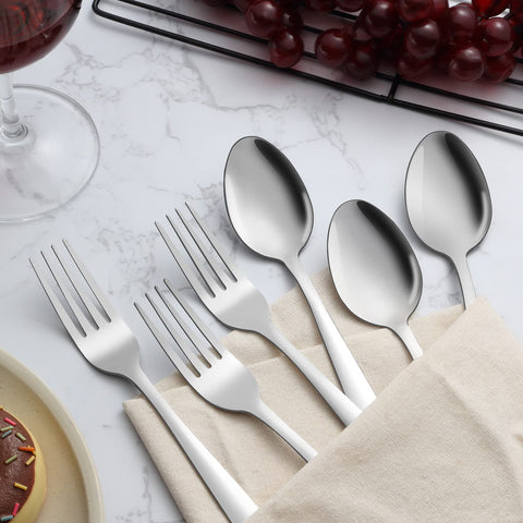 Unokit spoons close-up highlighting mirror polish and rust resistance.