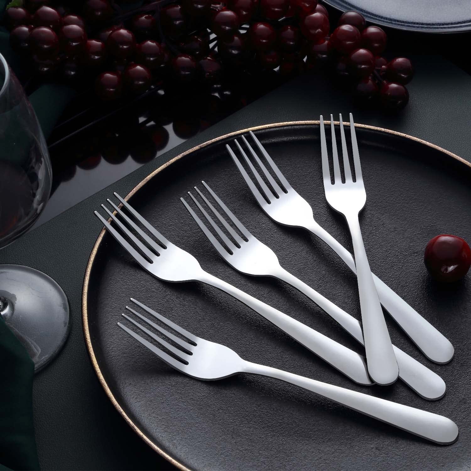 Unokit 36-piece set ideal for weddings, parties, or hotel service
