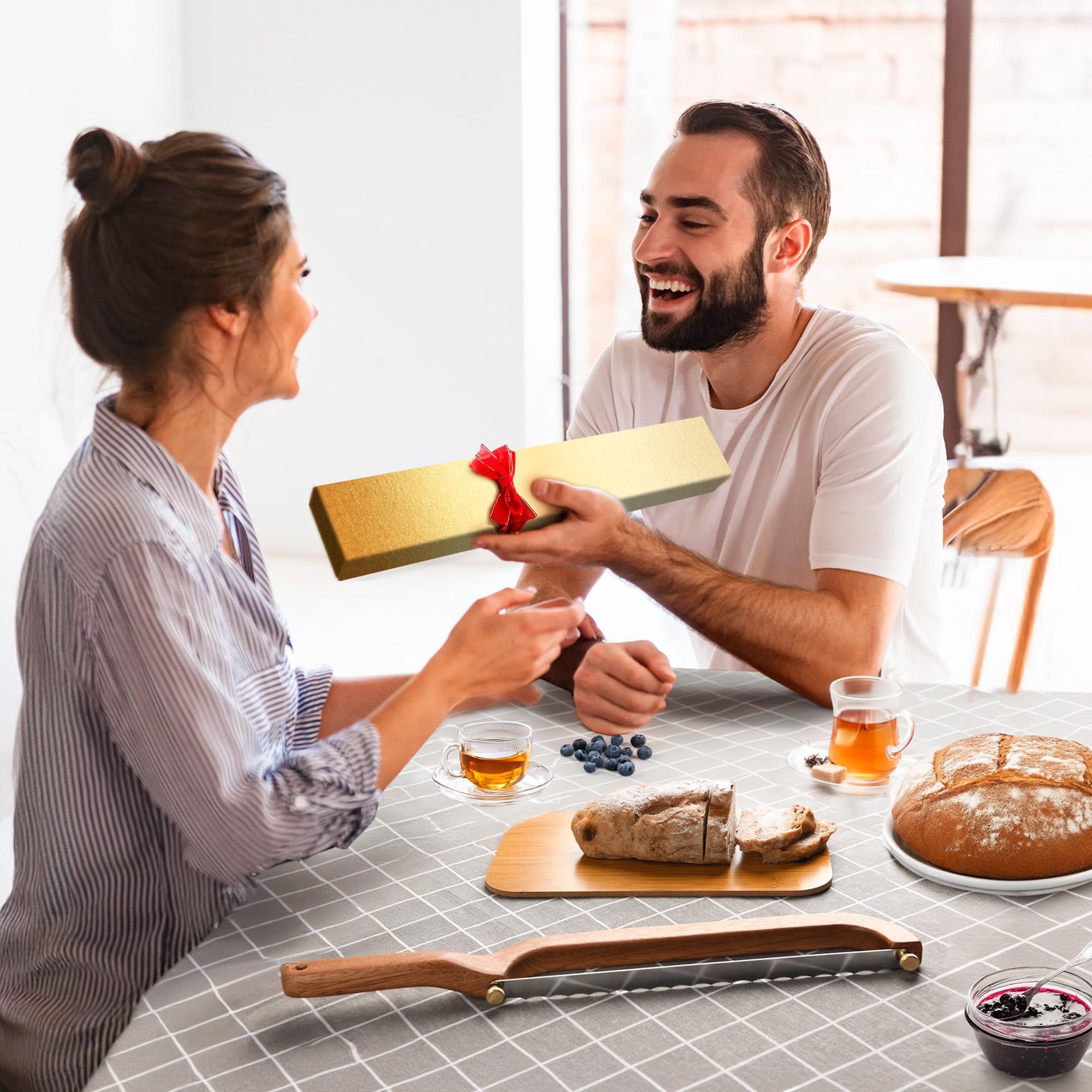 Uprichya gift-ready bread knife suitable for bakers and hobbyists.