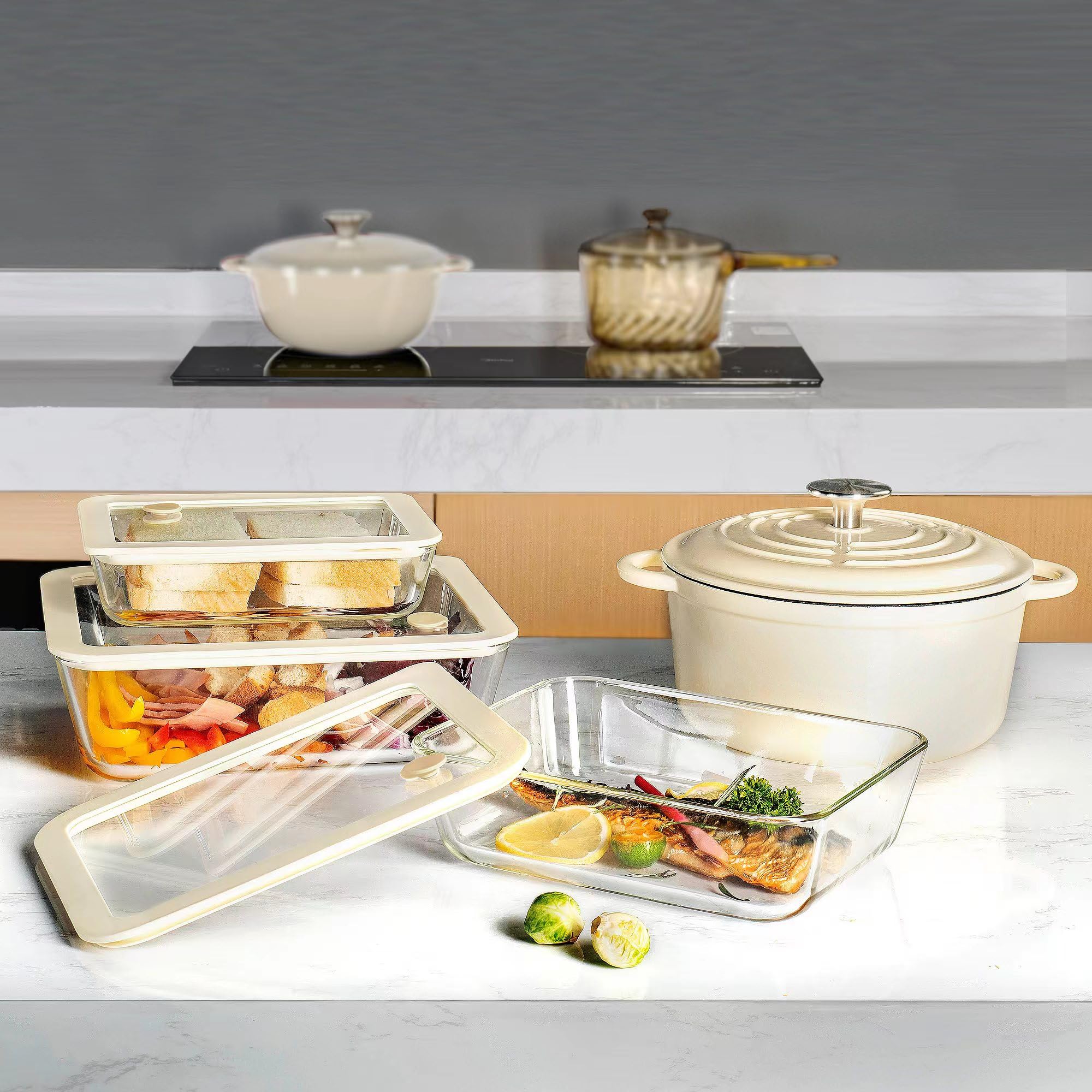 Urban Green rectangle 87oz container for large-volume storage with glass lid.
