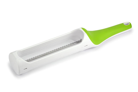 Urban Trend Hometown Bagel Knife close-up serrated blade detail