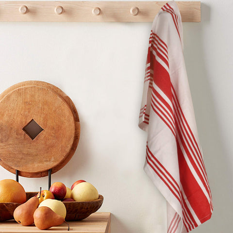 Urban Villa kitchen towels are machine washable for easy care