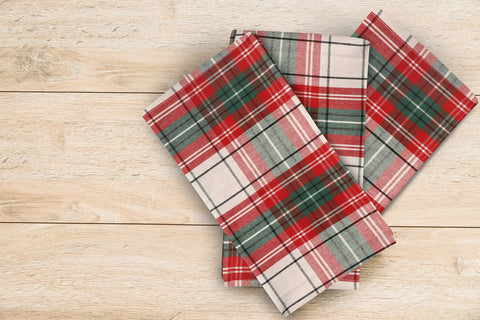 Urban Villa kitchen towels resist color fade after many washes.