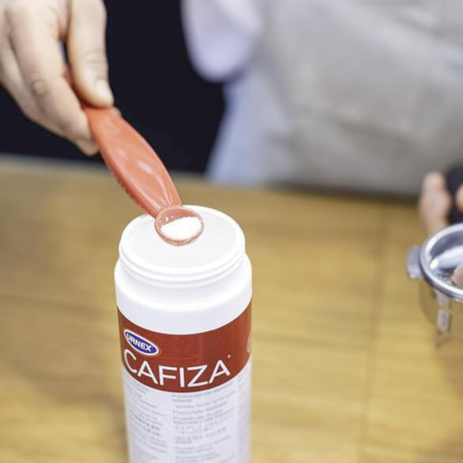 Urnex Cafiza powder demonstrates high solubility for effective cleaning