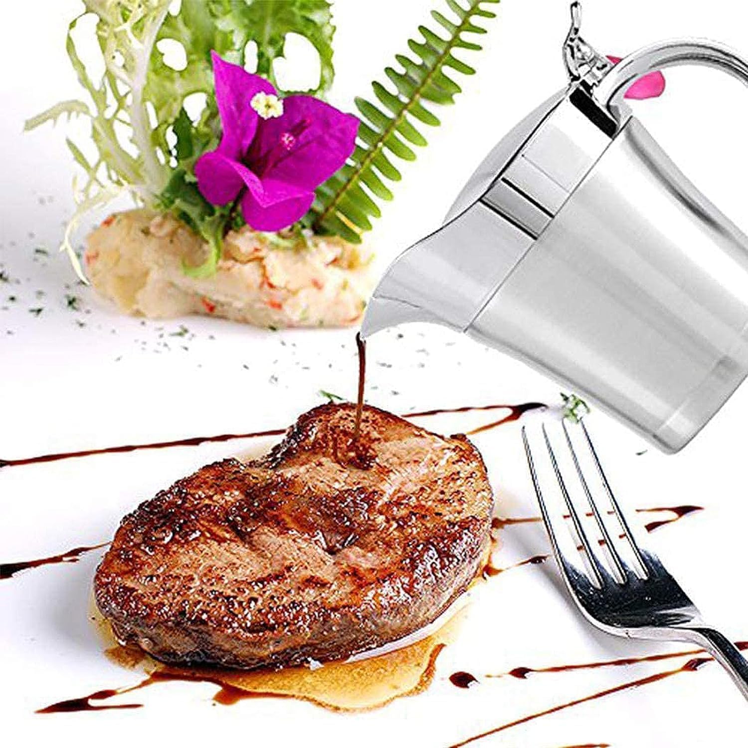 URONN easy-refill design simplifies topping up sauces between courses