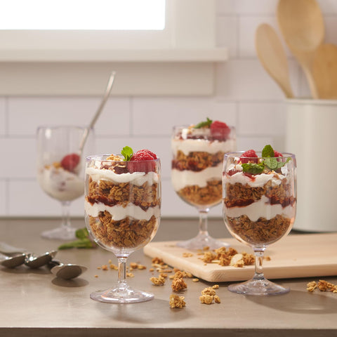US Acrylic wine stems set, ideal for brunch tables and casual celebrations.