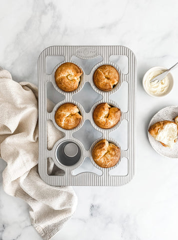 USA Pan 6-Well Popover Pan in oven use for crispy exterior and fluffy interior