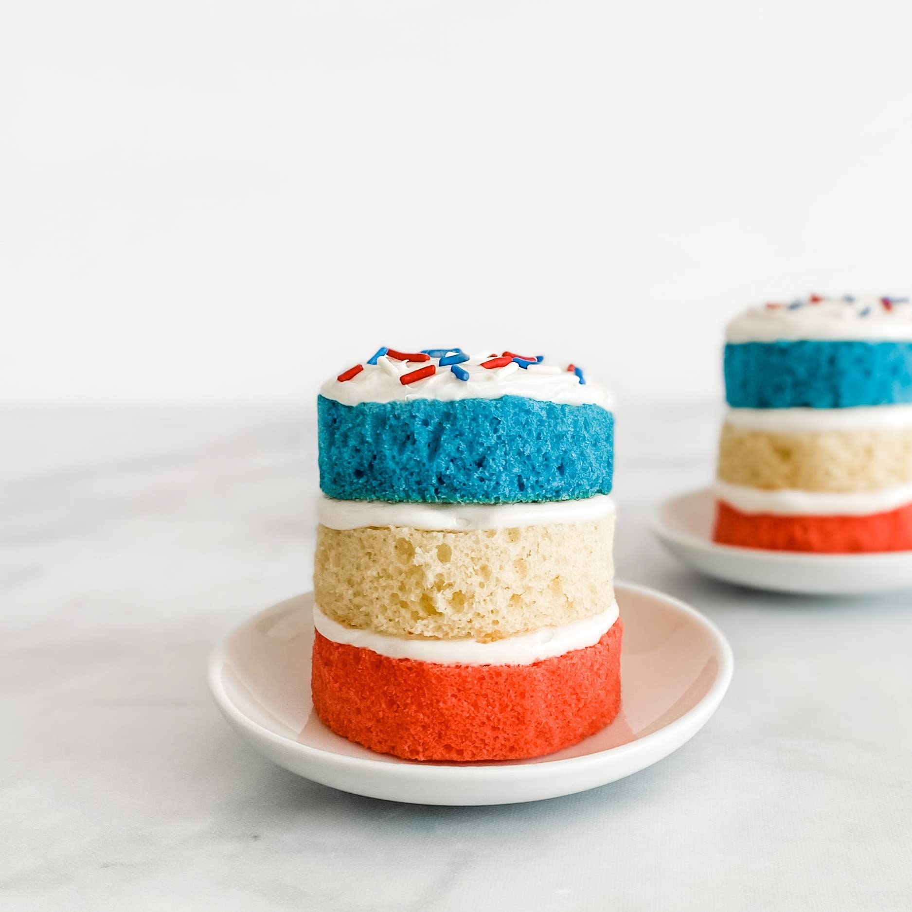 USA Pan aluminized steel construction aids quick even heat distribution