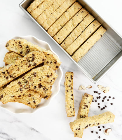 USA Pan biscotti pan demonstrates even heat distribution with aluminized steel.