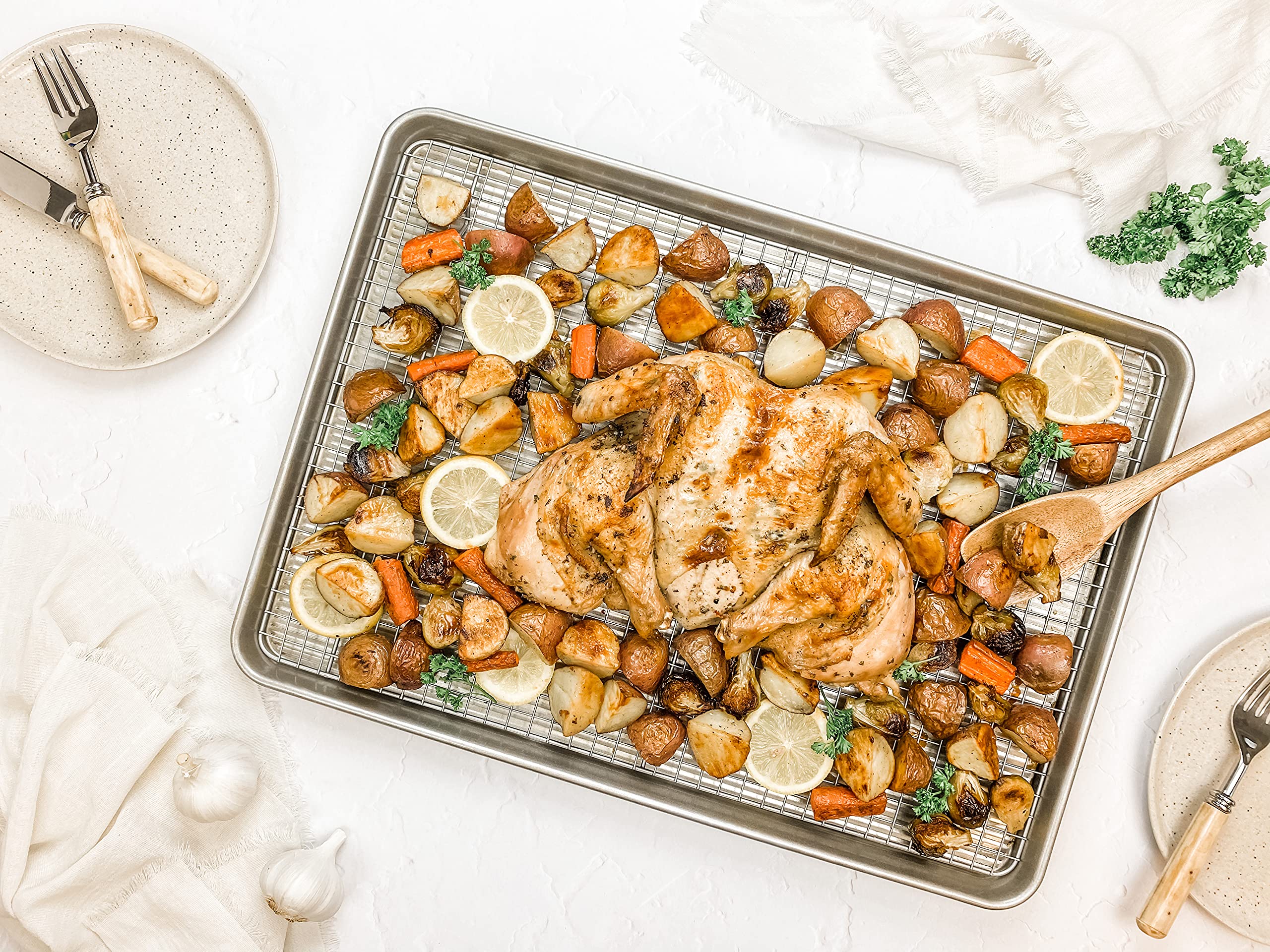Durable USA-made bakeware built to last with a limited lifetime.