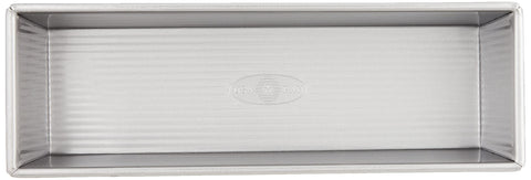USA Pan fluted surface promotes air circulation and warp resistance.