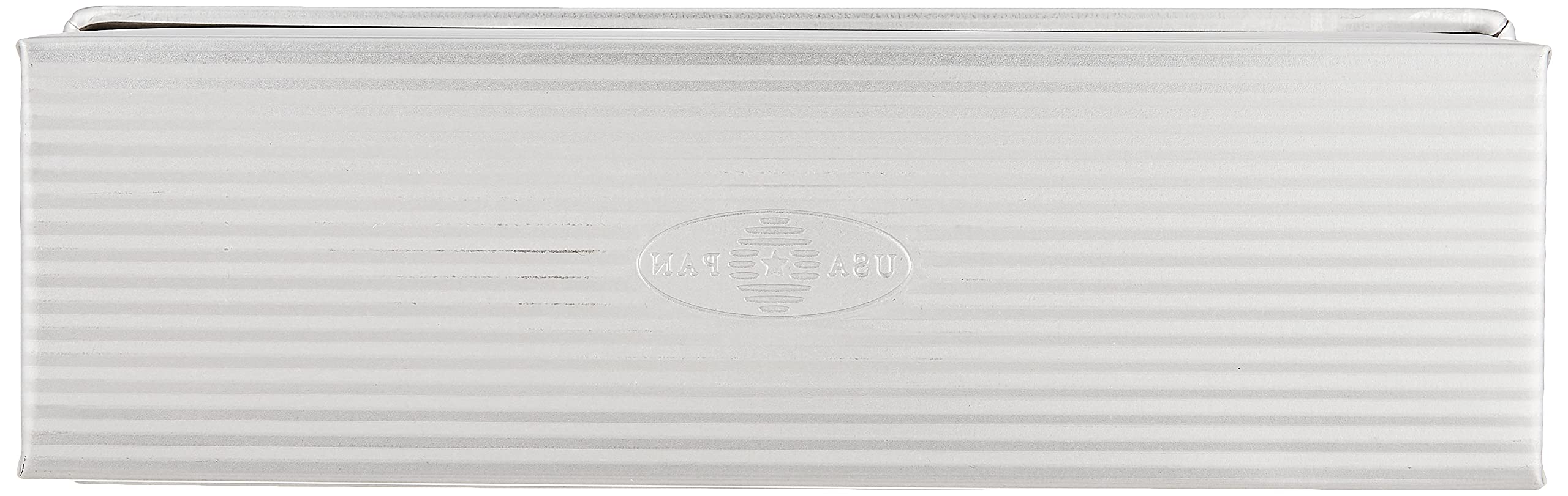 USA Pan large pullman pan with lid for sandwich bread shaping.