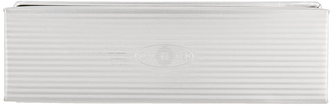 USA Pan large pullman pan with lid for sandwich bread shaping.