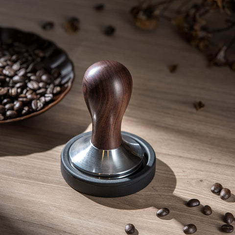 USEAMIE dishwasher-safe base simplifies cleaning and maintenance.